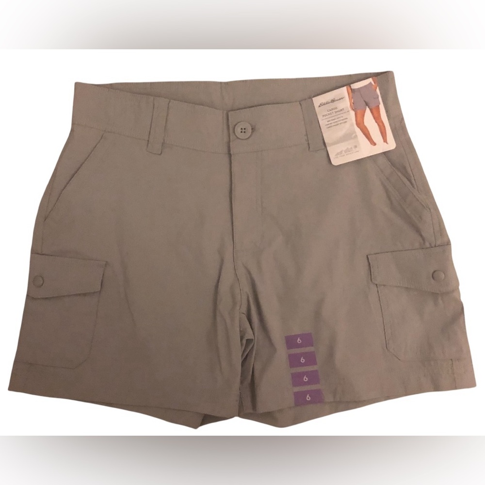 Eddie Bauer Cargo Pocket Short Mid-thigh
Length Size 6 Gray $65